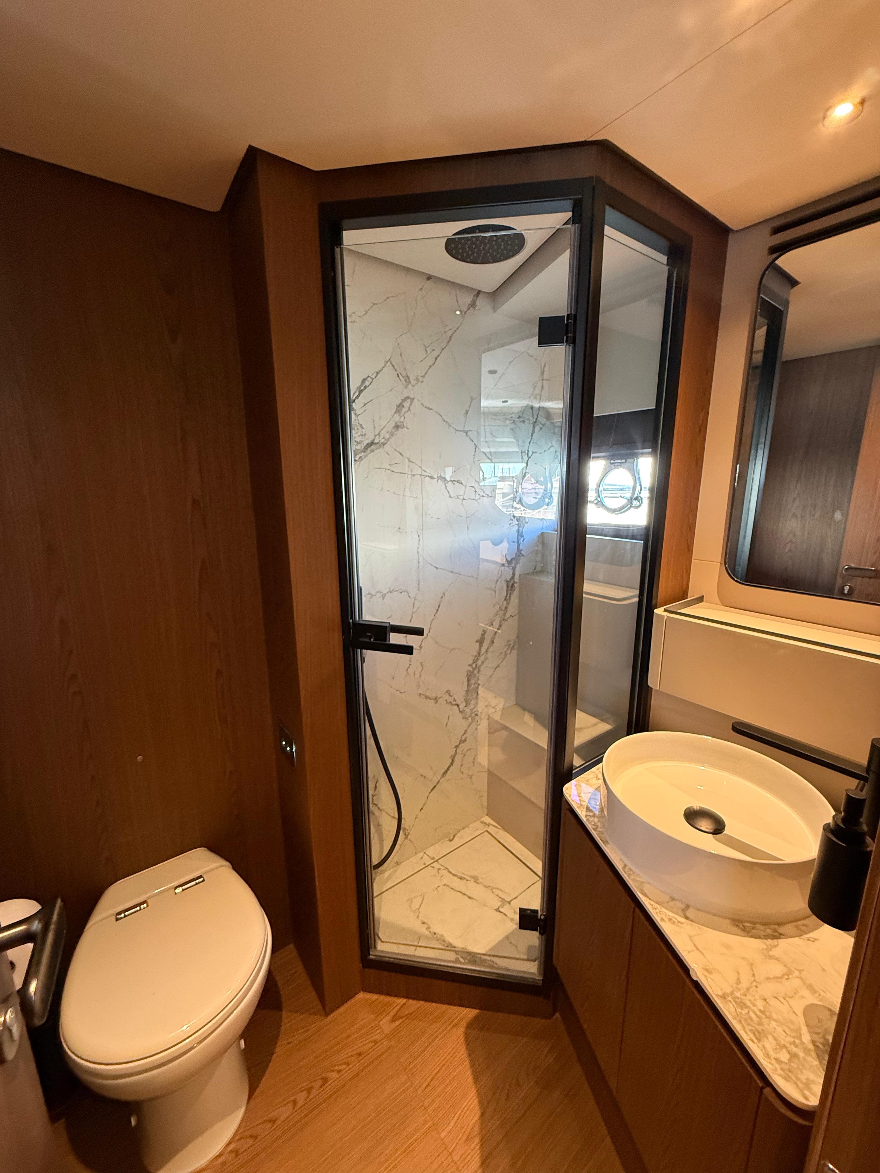 2023 FERRETTI YACHTS 580 